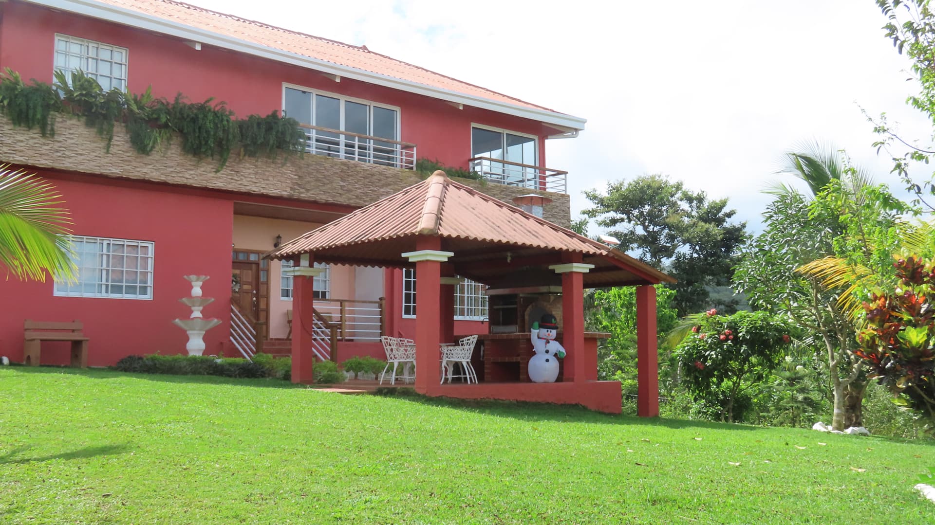 Casa principal y área de hospitalidad de Hacienda Barrios